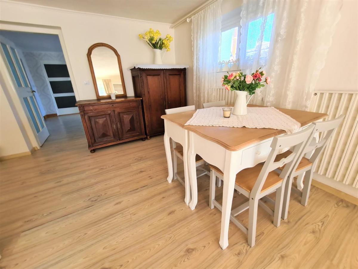 Apartament Apartman Prace Zewnętrze zdjęcie